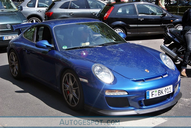 All colours of the rainbow: Porsche 997 GT3 MkII