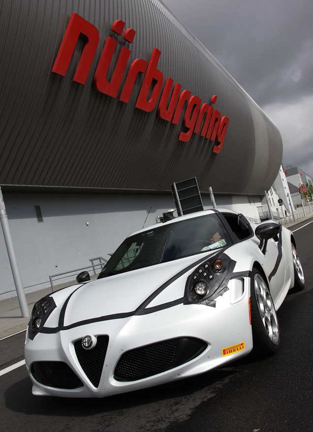 Alfa Romeo 4C zet nieuw ringrecord voor auto's met minder dan 250 pk!